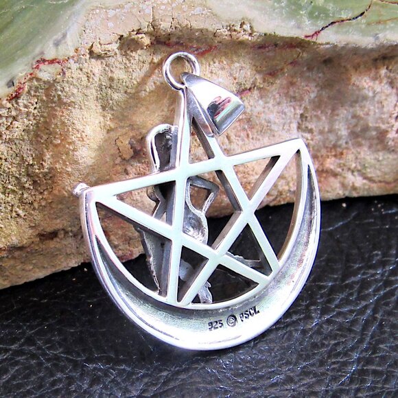 Solid 925 Sterling Silver Salem Witch on Broom Crescent Moon Pentagram Pendant - Picture 3 of 9